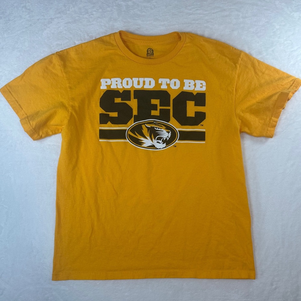 Missouri Tigers ESPN Collection T-Shirt Mens Large Gold Mizzou Proud To Be SEC